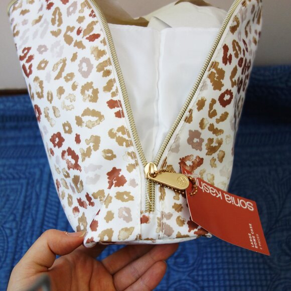 SONIA KASHUK Large Dome Case Makeup Bags (2 Pieces) White Cheetah NWT! - Picture 5 of 11